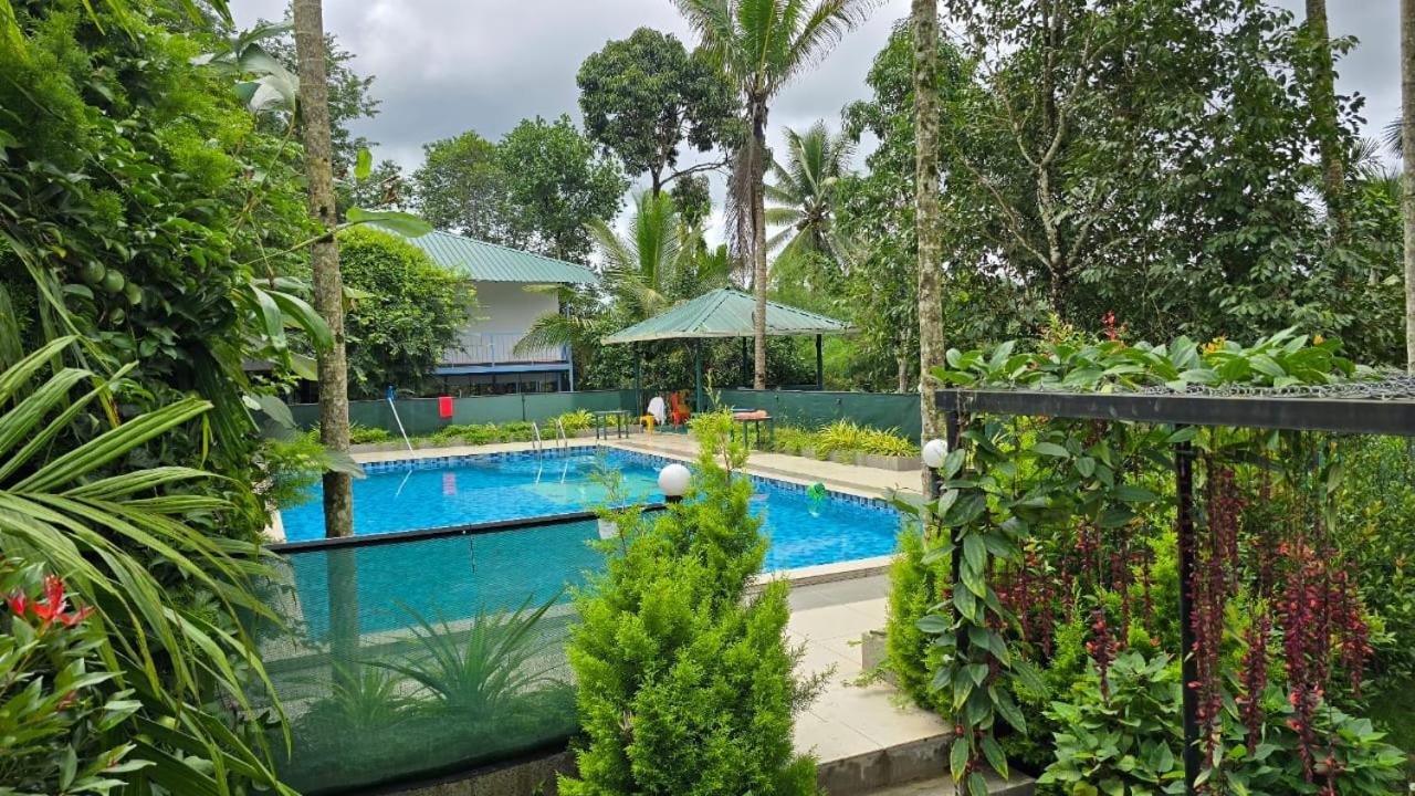 Green Aura Private Villas Sultan Bathery Exterior foto